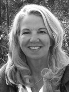 anzick-bw A black and white portrait of Sarah Anzick